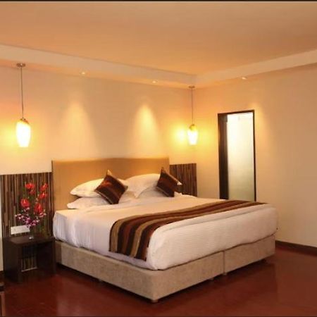 The Altruist Business Hotel Kharadi Púna Kültér fotó
