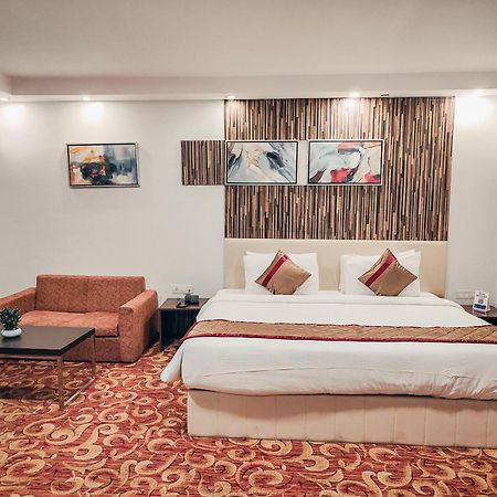 The Altruist Business Hotel Kharadi Púna Kültér fotó