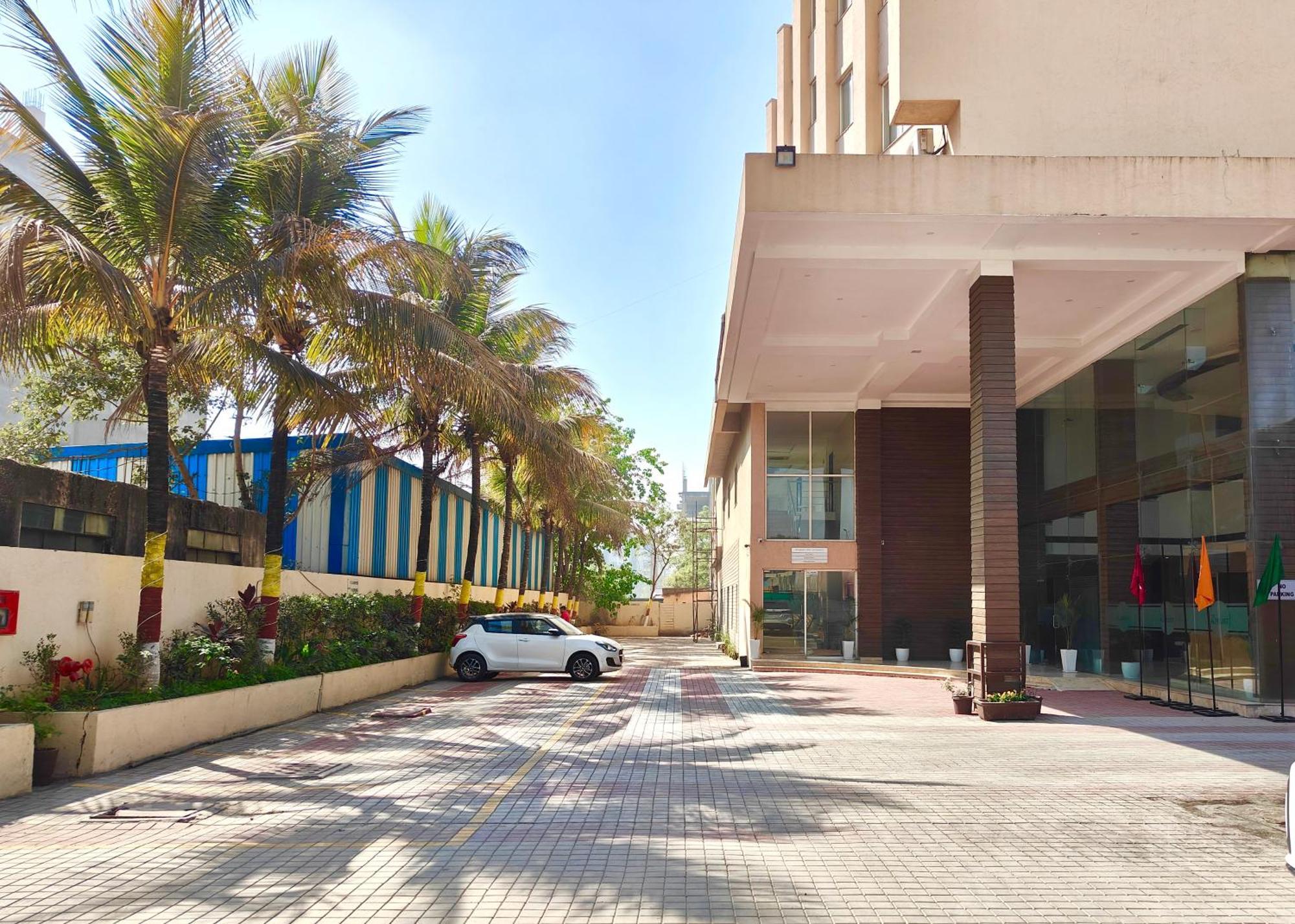 The Altruist Business Hotel Kharadi Púna Kültér fotó